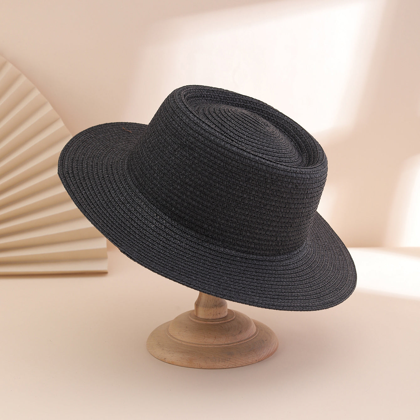 A Stylish And Versatile  Foldable Concave Sun Hat For Ladies
